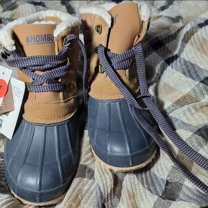Khombu Womens Brown and Blue Snow Boots